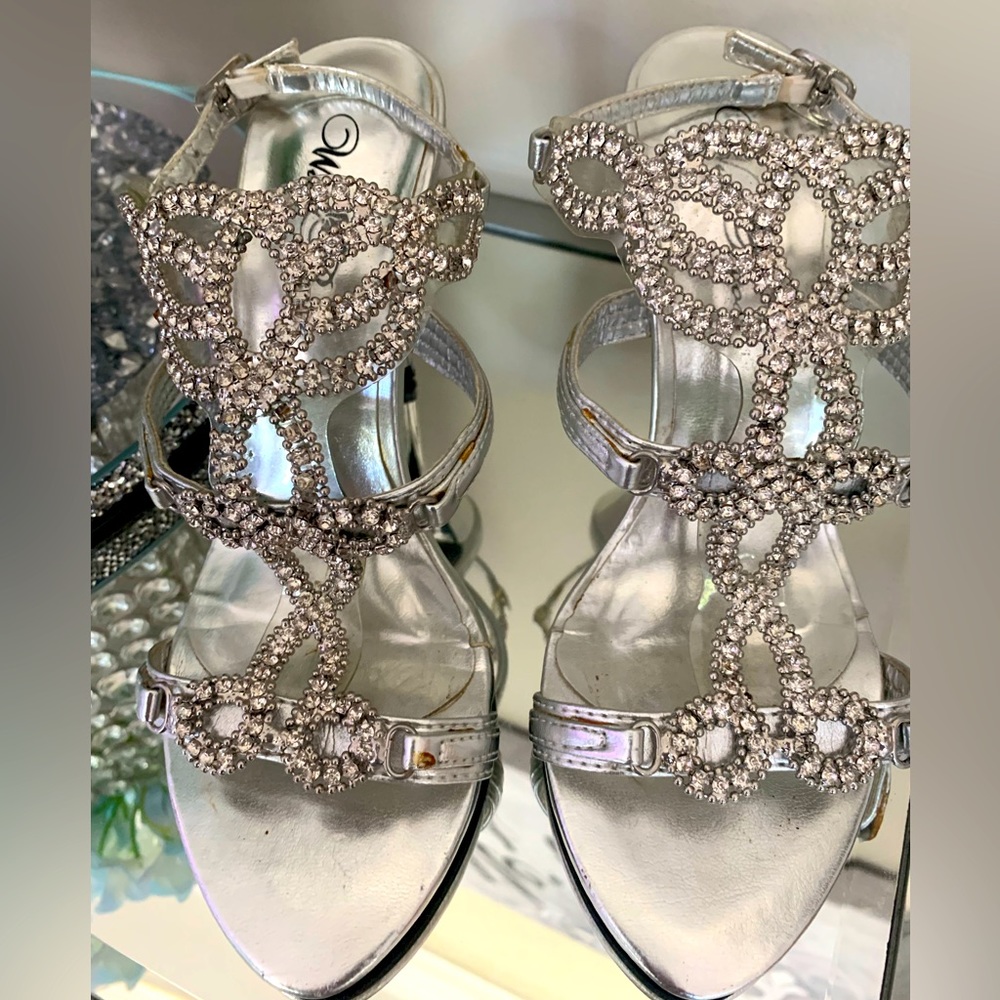 Dressy rhinestone heels sz 5